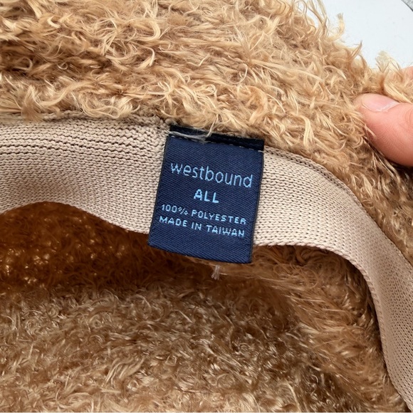 Westbound Fuzzy Bucket Hat – Tan – 59 cm - Picture 5 of 6